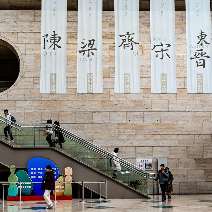 Family-friendly shopping and daily life in Italy